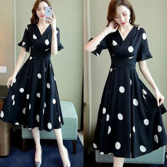 スタイリッシュでエレガントな韓国風ポルカドットスリムドレス