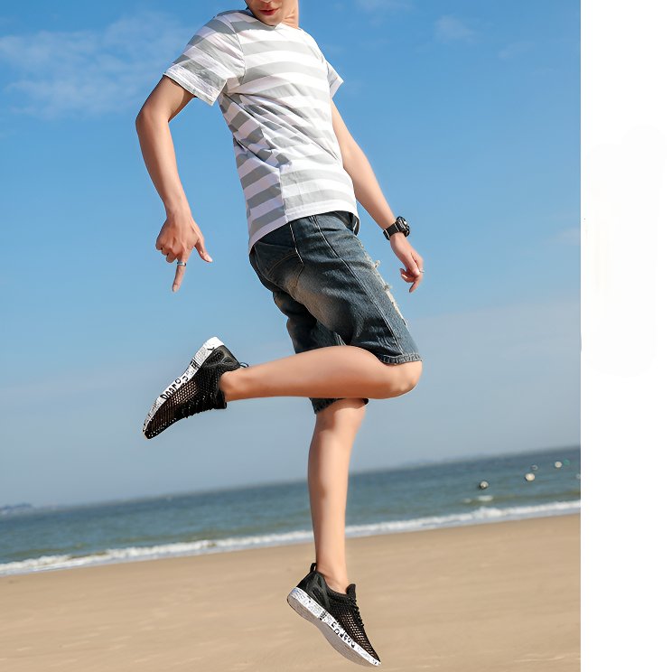 男性と女性の靴夏のアウトドアスポーツシューズ軽量メッシュアッパーカバー中空の通気性のある穴川を捕まえるスポーツシューズ夏の通気性軽量スポーツシューズ