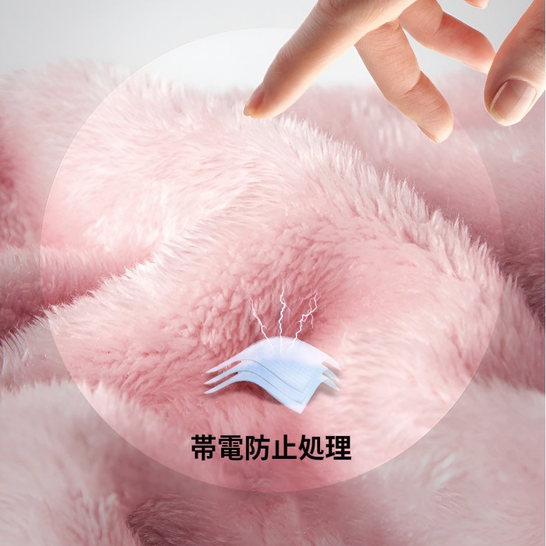 女性は帽子付きのガーディアン男にベルベットをつけて保温防風コートを厚くして 両面にベルベットの服を着て秋冬サンゴのベルベットのガーディアンを着ている