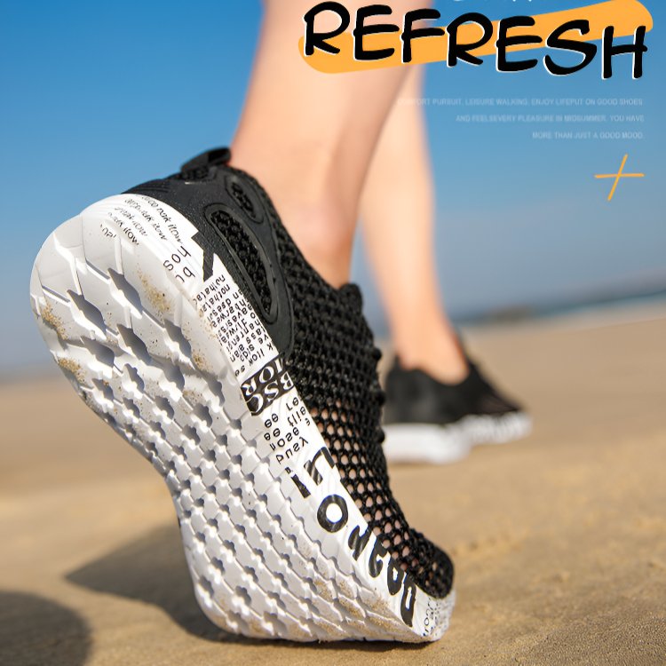 男性と女性の靴夏のアウトドアスポーツシューズ軽量メッシュアッパーカバー中空の通気性のある穴川を捕まえるスポーツシューズ夏の通気性軽量スポーツシューズ